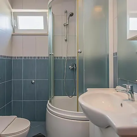 Nice Home In Sestanovac